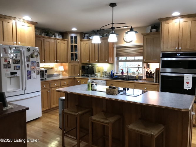 Listing Image 15