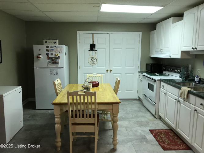 Listing Image 34