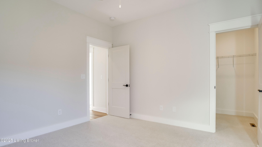 Listing Image 69