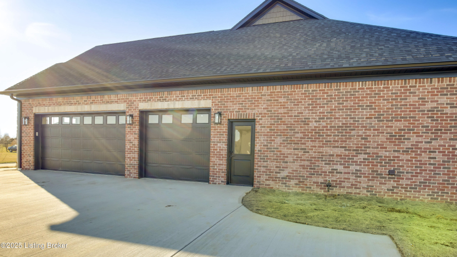Listing Image 95