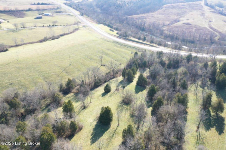 Listing Image 17