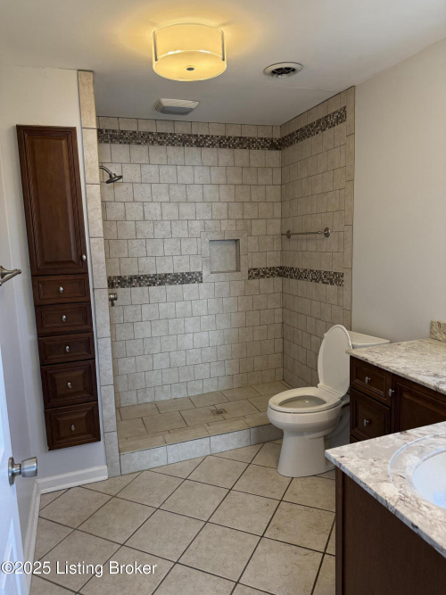Listing Image 84