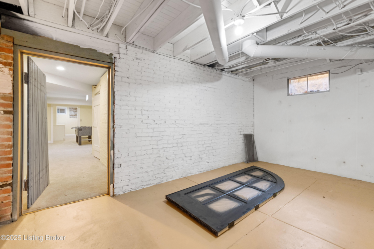 Listing Image 55
