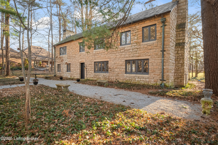 Listing Image 64