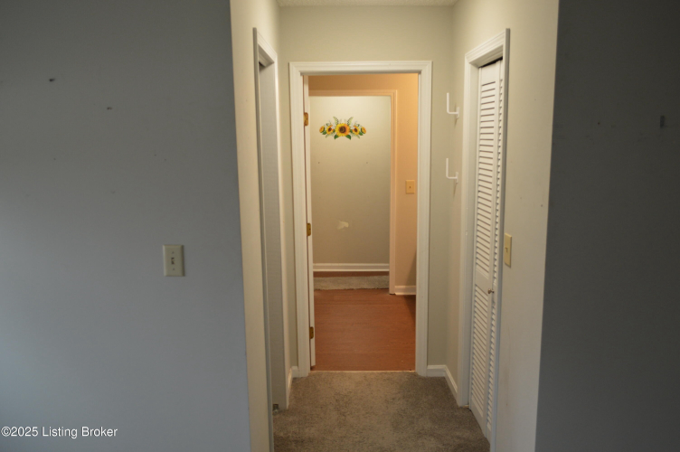 Listing Image 42