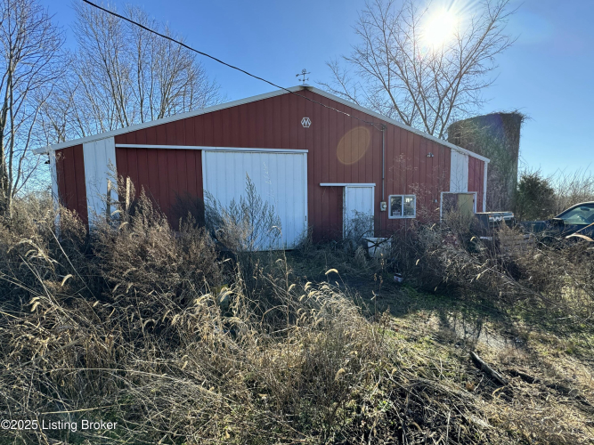 Listing Image 12