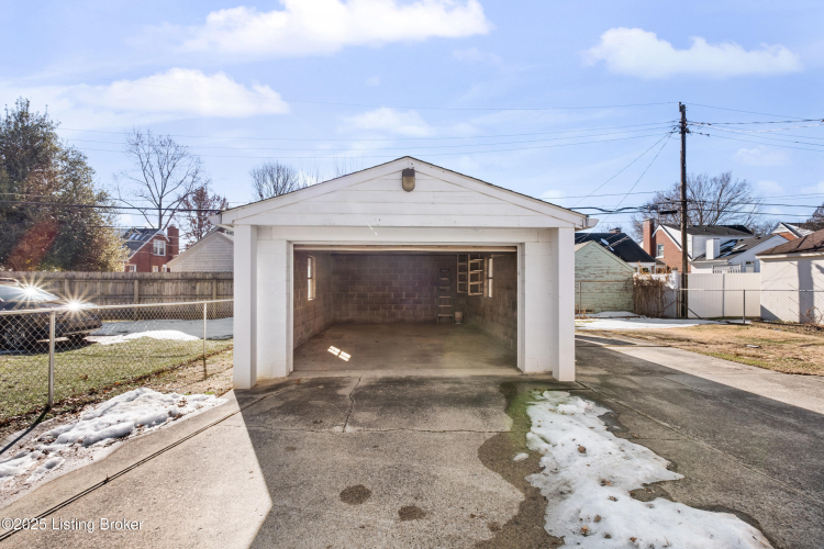 Listing Image 29