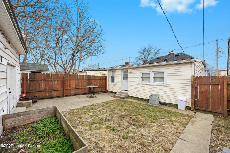 Listing Image 20