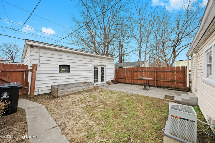 Listing Image 21