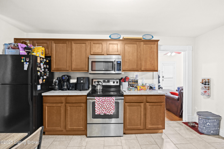 Listing Image 9