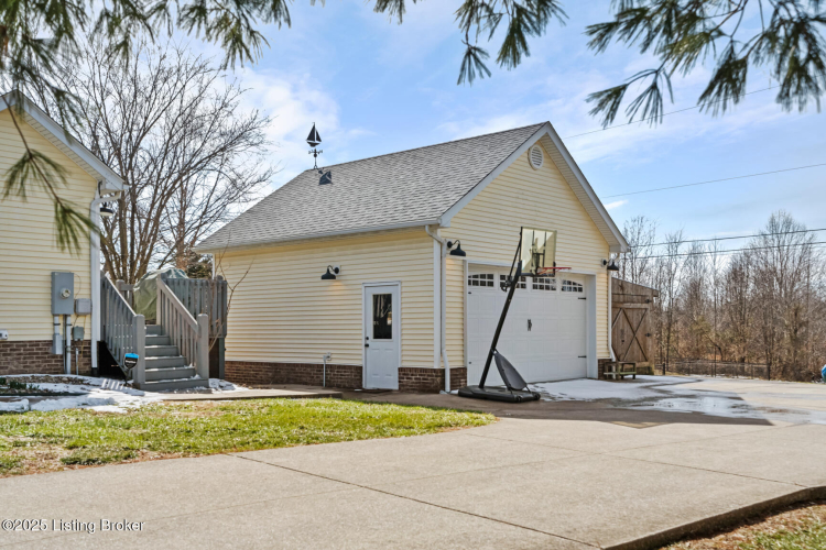 Listing Image 57