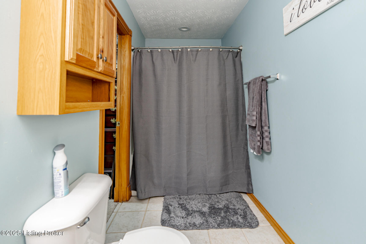 Listing Image 24