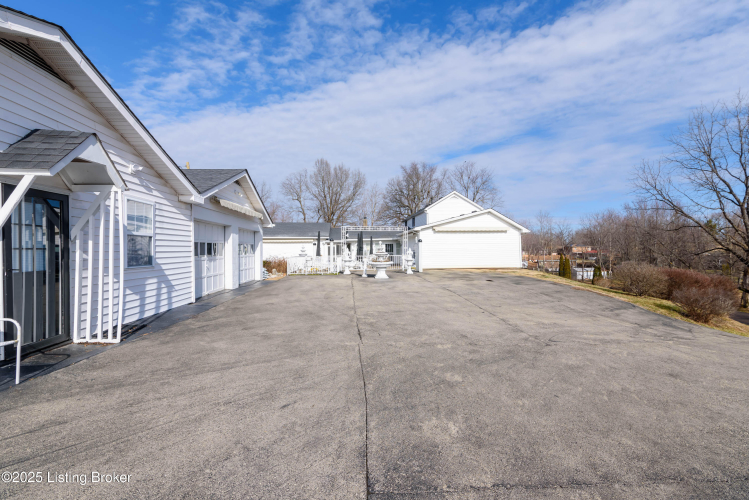 Listing Image 88
