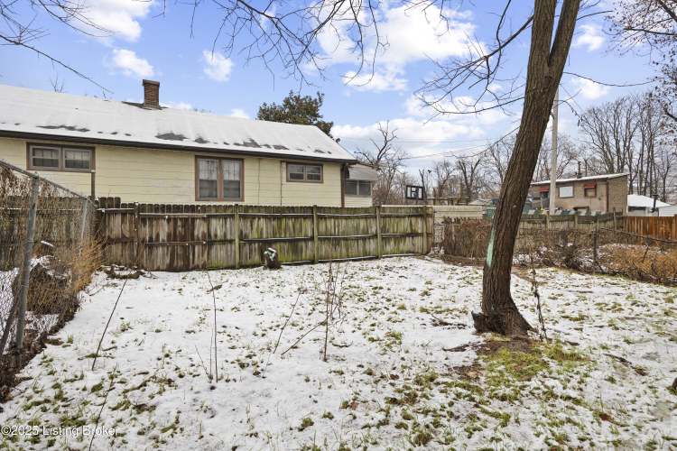 Listing Image 16