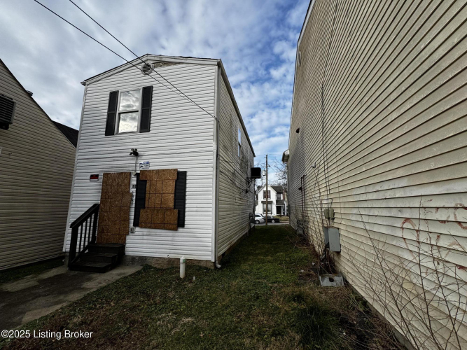 Listing Image 22