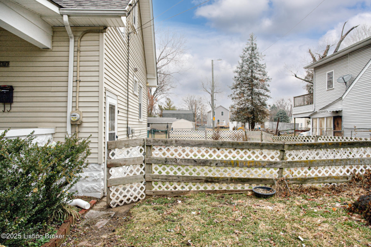Listing Image 30