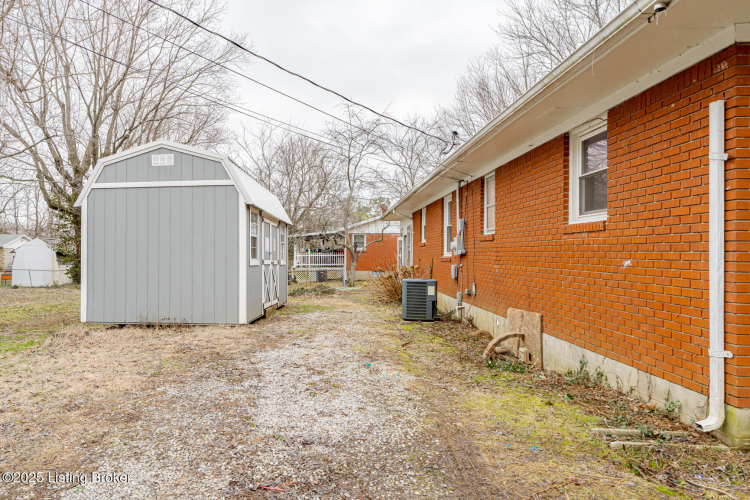 Listing Image 29