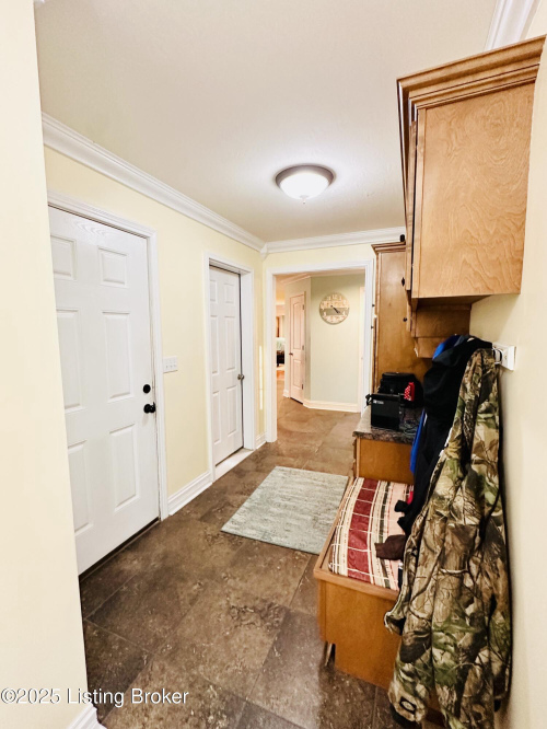 Listing Image 101