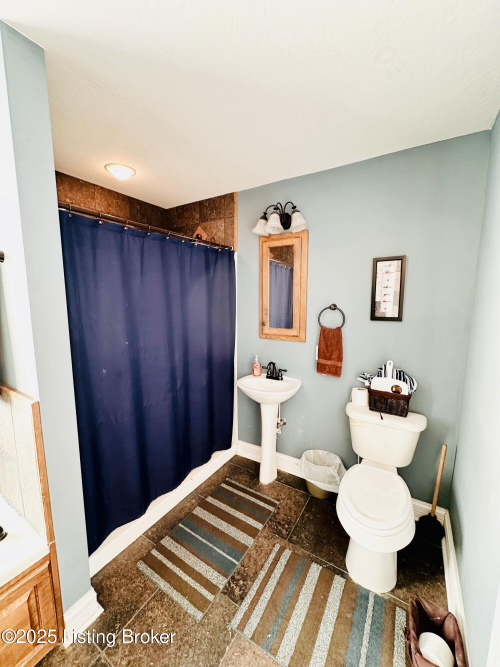 Listing Image 107