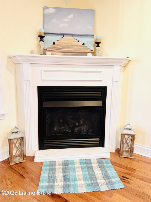 Listing Image 112