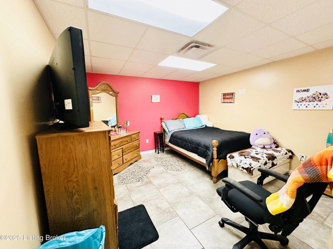 Listing Image 125