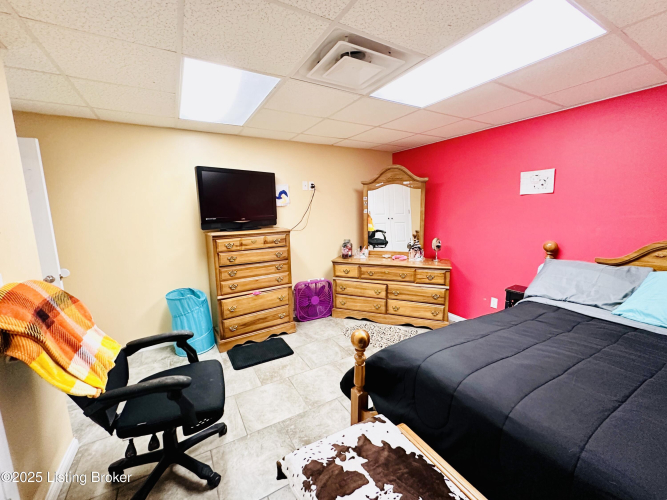 Listing Image 126