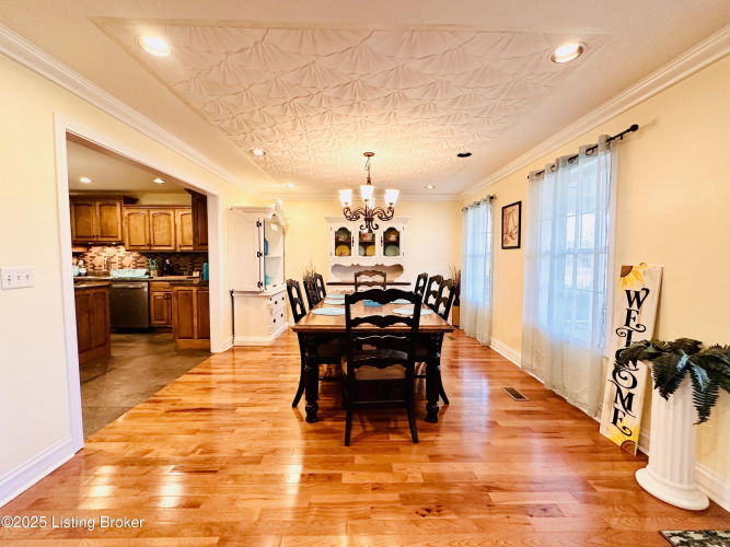 Listing Image 84