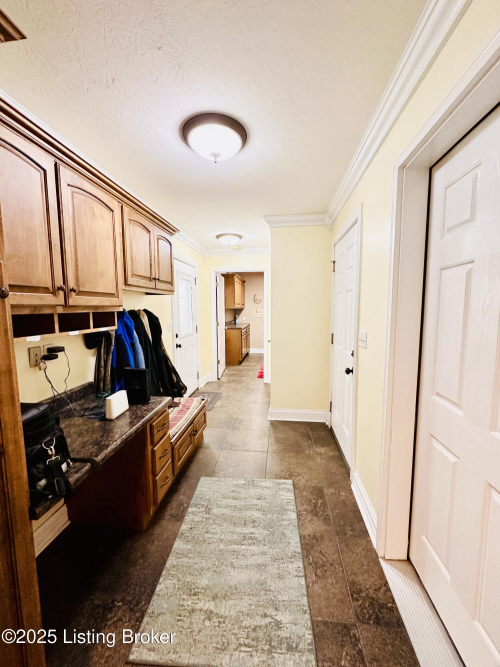 Listing Image 100