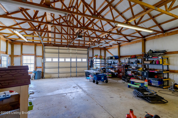 Listing Image 36