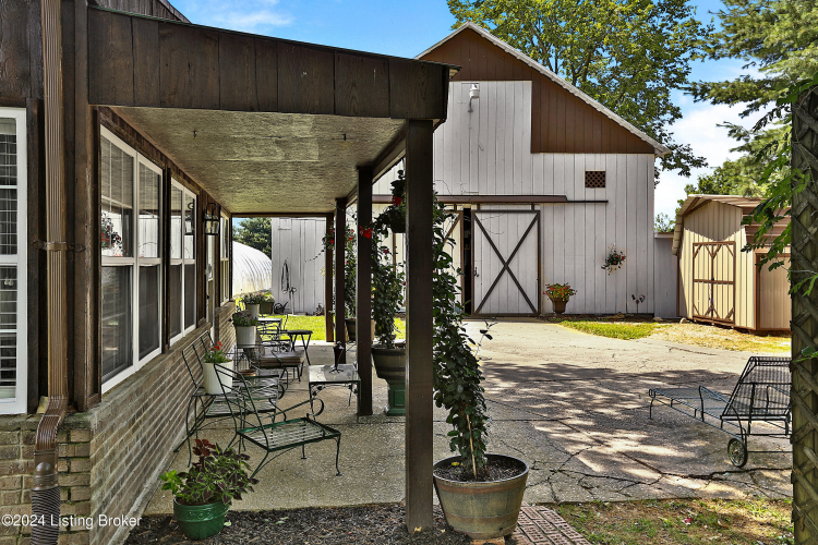 Listing Image 32