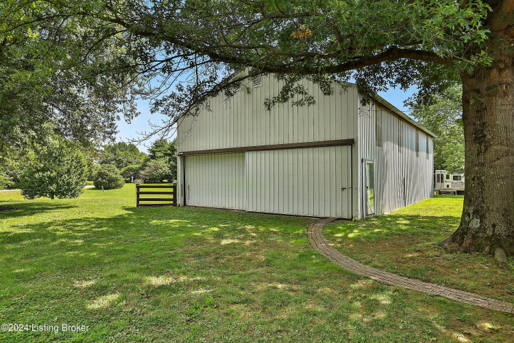 Listing Image 47