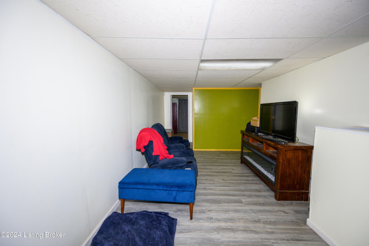 Listing Image 58