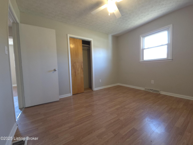 Listing Image 39