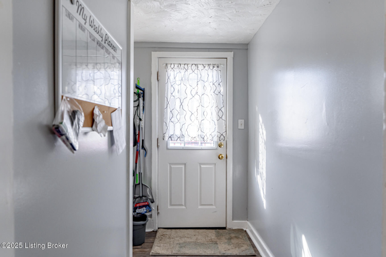 Listing Image 37