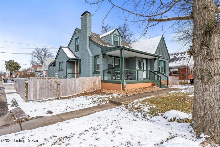 Listing Image 3