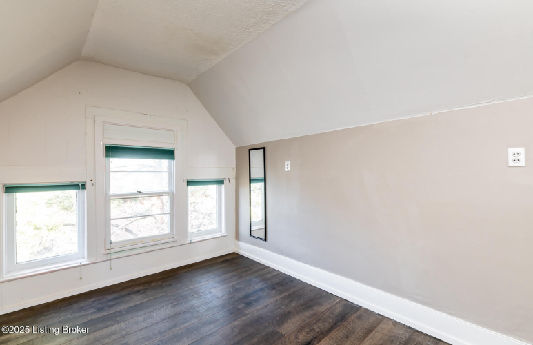 Listing Image 55