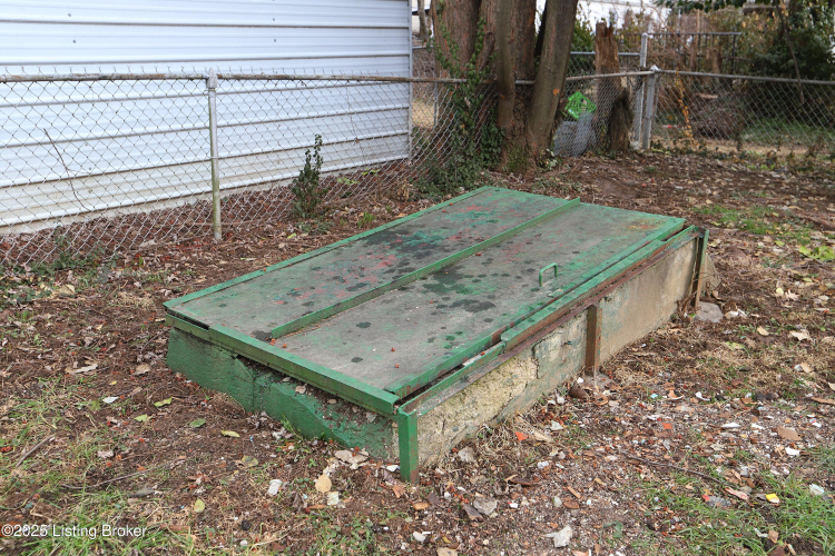 Listing Image 38