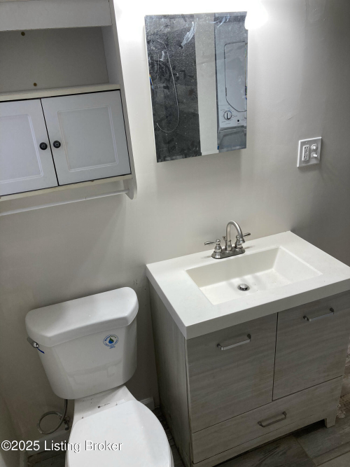 Listing Image 16