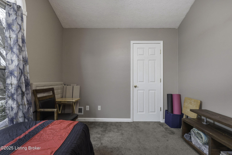 Listing Image 24