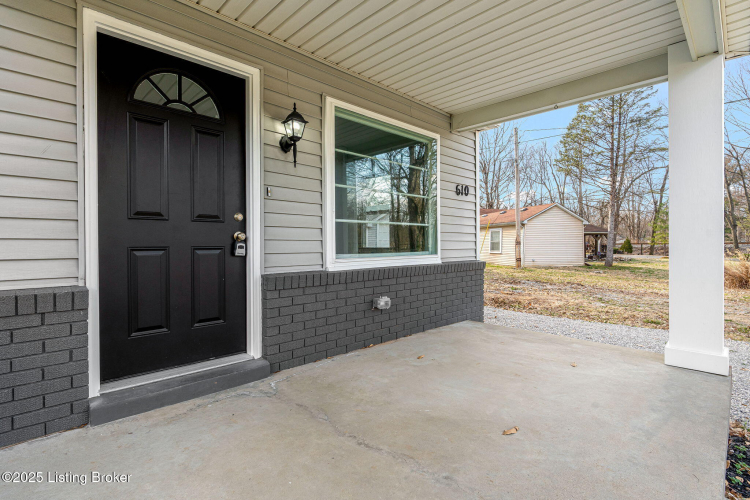 Listing Image 6