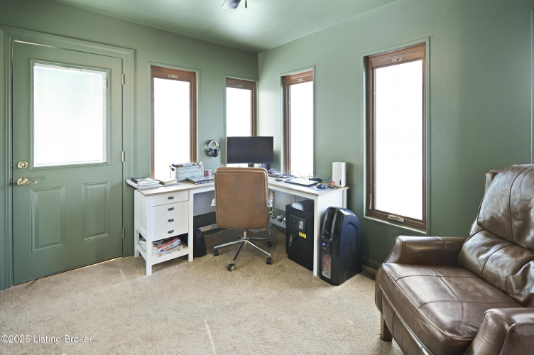 Listing Image 18