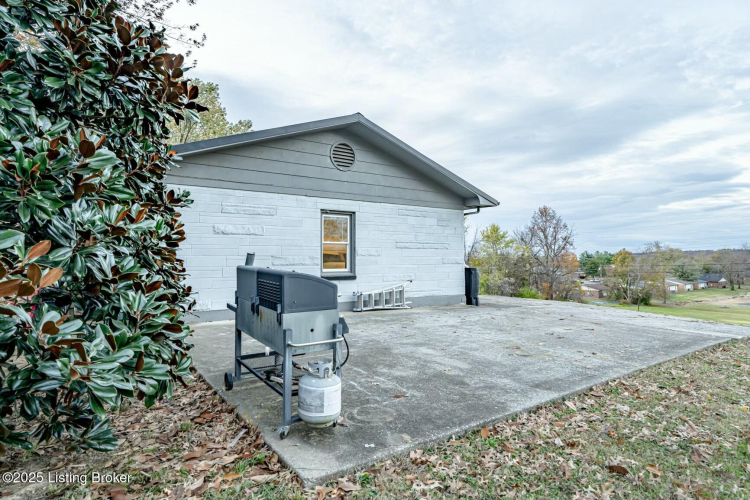 Listing Image 72
