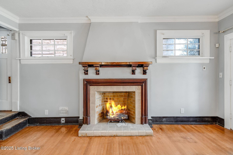 Listing Image 18