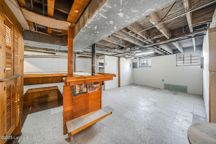 Listing Image 45