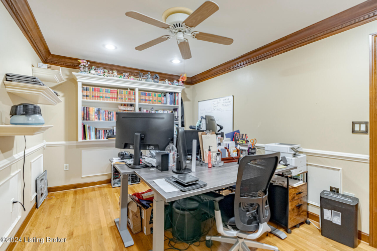 Listing Image 23