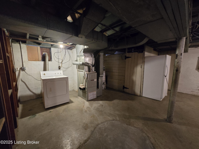 Listing Image 76