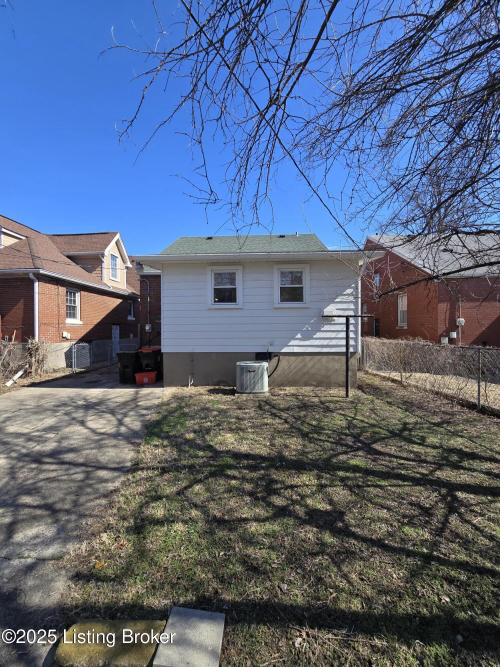 Listing Image 82