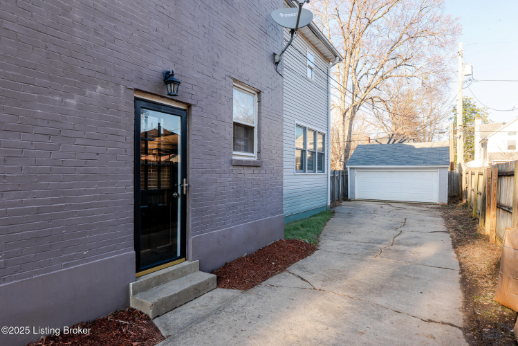 Listing Image 64