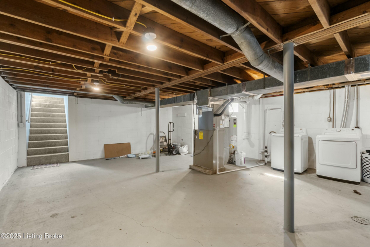 Listing Image 24