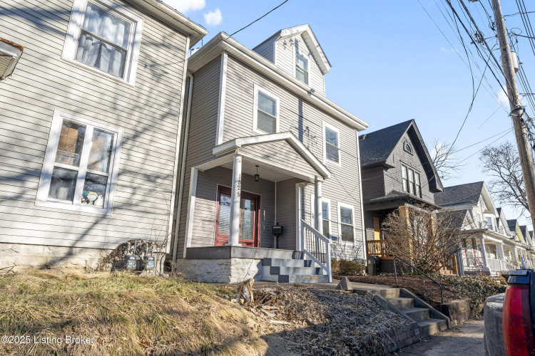 Listing Image 6